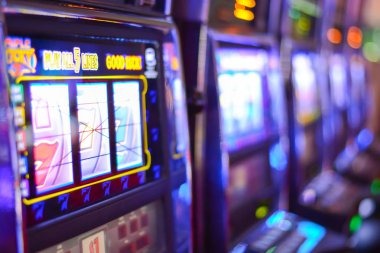kingkong633 platform showing live-dealer tables and sportsbook markets
