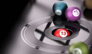 Live dealer managing Cambodia Pools card tables on kingkong633